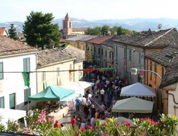 http://www.fioretombolo.net/Marche_file/image038.jpg