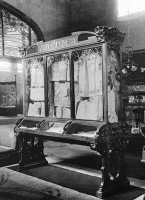 http://www.fioretombolo.net/Prima%20esposizione%20d_file/image003.jpg